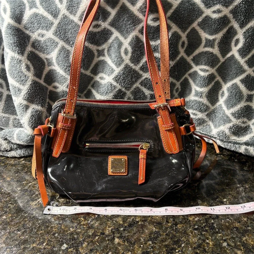 Dooney & Bourke Nina Shoulder Bag Purse Womens Small Black Red Lining - Picture 1 of 10